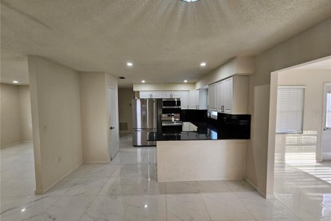 Casa en alquiler en Ocala, Florida, 2 dormitorios, 116.78 m2 № 1851456 - foto 4