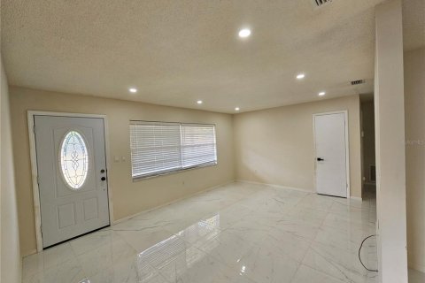 House in Ocala, Florida 2 bedrooms, 116.78 sq.m. № 1851456 - photo 2