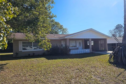 House in Ocala, Florida 2 bedrooms, 116.78 sq.m. № 1851456 - photo 1