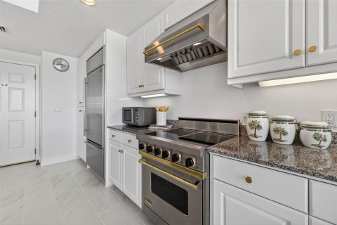 Condominio en alquiler en Saint Petersburg, Florida, 2 dormitorios, 241.55 m2 № 2103339 - foto 14
