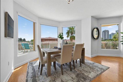 Condominio en alquiler en Saint Petersburg, Florida, 2 dormitorios, 241.55 m2 № 2103339 - foto 8