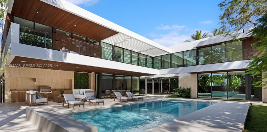 Дом в Майами, Флорида 6 спален, 993.03м2 № 2028504