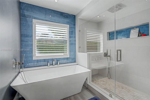 Casa en venta en Pinecrest, Florida, 4 dormitorios, 268.86 m2 № 2382781 - foto 16