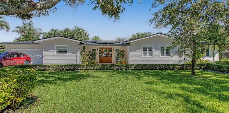 Casa en Pinecrest, Florida 4 dormitorios, 268.86 m2 № 2382781