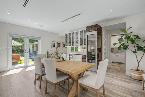 Casa en venta en Pinecrest, Florida, 4 dormitorios, 268.86 m2 № 2382781 - foto 11