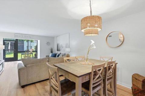 Copropriété à vendre à Sarasota, Floride: 2 chambres, 94.39 m2 № 2406827 - photo 5