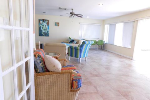 Villa ou maison à vendre à Orlando, Floride: 2 chambres, 169.08 m2 № 2314474 - photo 24