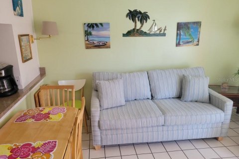 Condo in Saint Petersburg, Florida, 1 bedroom  № 2122182 - photo 11