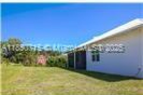 Villa ou maison à vendre à Port St. Lucie, Floride: 5 chambres, 268.21 m2 № 1961881 - photo 3