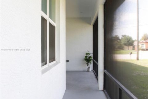 Villa ou maison à vendre à Port St. Lucie, Floride: 5 chambres, 268.21 m2 № 1961881 - photo 5
