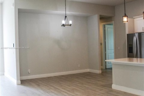 Villa ou maison à vendre à Port St. Lucie, Floride: 5 chambres, 268.21 m2 № 1961881 - photo 14