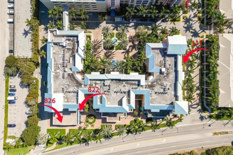 Commercial property in Lantana, Florida № 2187664 - photo 29