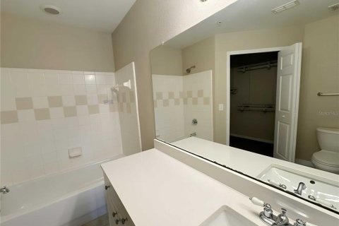 Condominio en venta en Sarasota, Florida, 2 dormitorios, 122.26 m2 № 2215455 - foto 9