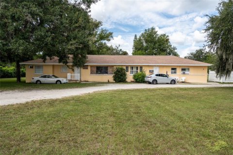 Commercial property in DeBary, Florida 293.76 sq.m. № 2287150