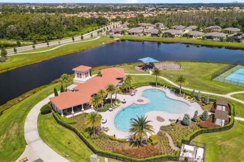 House in Wimauma, Florida 5 bedrooms, 290.32 sq.m. № 1886360 - photo 3