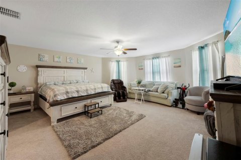 House in Wimauma, Florida 5 bedrooms, 290.32 sq.m. № 1886360 - photo 9