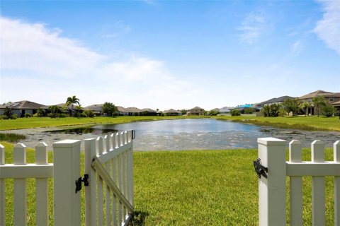 House in Wimauma, Florida 5 bedrooms, 290.32 sq.m. № 1886360 - photo 6