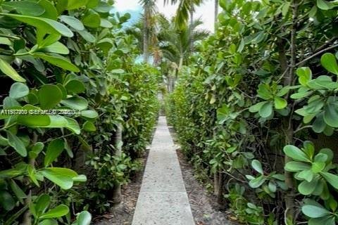 Commercial property in Miami, Florida 277.13 sq.m. № 2042549 - photo 6