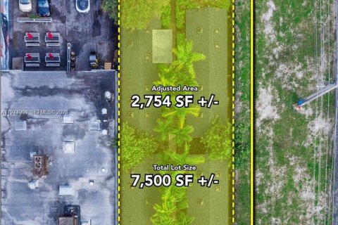 Commercial property in Miami, Florida 277.13 sq.m. № 2042549 - photo 4
