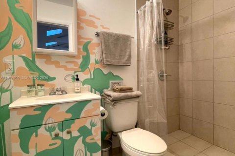 Commercial property in Miami, Florida 277.13 sq.m. № 2042549 - photo 24