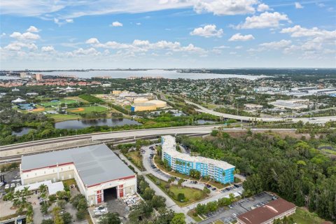 Купить кондоминиум в Сент-Питерсберг, Флорида 5 комнат, 65.77м2, № 2220454 - фото 20