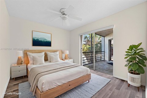 Condo in Coral Springs, Florida, 3 bedrooms № 1987508 - photo 18