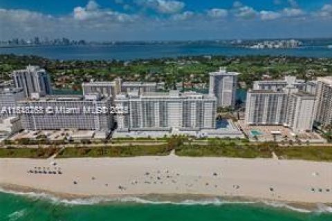 Copropriété à louer à Miami Beach, Floride: 1 chambre № 2085262 - photo 24