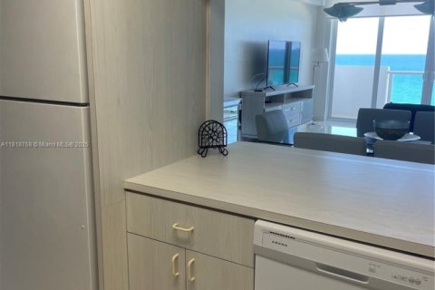 Copropriété à louer à Miami Beach, Floride: 1 chambre № 2085262 - photo 10