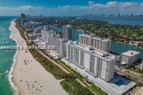Copropriété à louer à Miami Beach, Floride: 1 chambre № 2085262 - photo 17