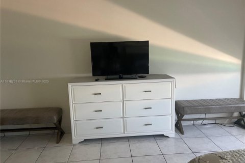 Copropriété à louer à Miami Beach, Floride: 1 chambre № 2085262 - photo 8
