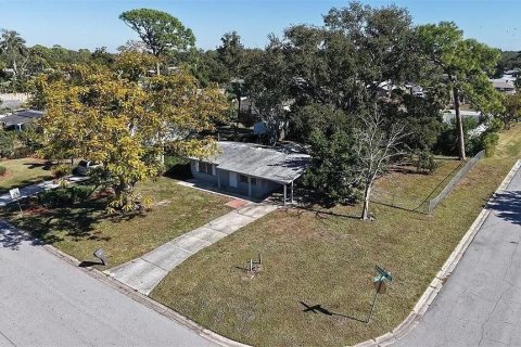 Villa ou maison à vendre à Sarasota, Floride: 2 chambres, 75.25 m2 № 2406649 - photo 26