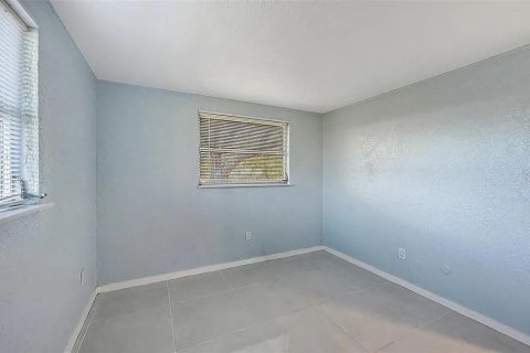 Villa ou maison à vendre à Sarasota, Floride: 2 chambres, 75.25 m2 № 2406649 - photo 20