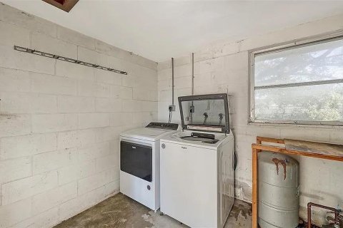 Villa ou maison à vendre à Sarasota, Floride: 2 chambres, 75.25 m2 № 2406649 - photo 25