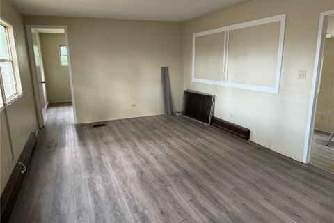 Apartamento en alquiler en Zephyrhills, Florida, 2 dormitorios, 144.93 m2 № 1803301 - foto 3
