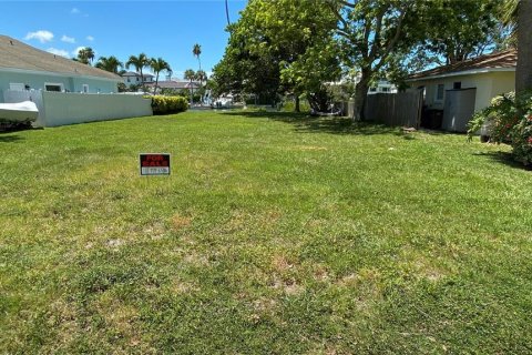 Land in Indian Rocks Beach, Florida № 2104143 - photo 2