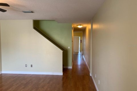 Adosado en alquiler en Brandon, Florida, 2 dormitorios, 148.18 m2 № 1918653 - foto 2