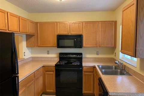 Adosado en alquiler en Brandon, Florida, 2 dormitorios, 148.18 m2 № 1918653 - foto 6