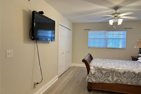 Condominio en alquiler en Sarasota, Florida, 2 dormitorios, 103.86 m2 № 1723940 - foto 4