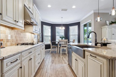 Casa en venta en Sarasota, Florida, 4 dormitorios, 323.95 m2 № 1734705 - foto 16