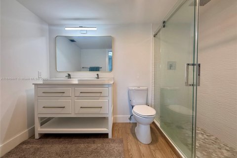 Condo in Coconut Creek, Florida, 2 bedrooms  № 1849095 - photo 7