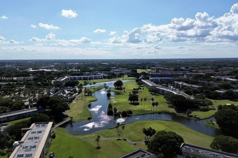 Condo in Coconut Creek, Florida, 2 bedrooms  № 1849095 - photo 24