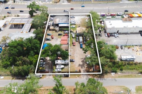 Propiedad comercial en venta en Tampa, Florida, 124.86 m2 № 2135688 - foto 8