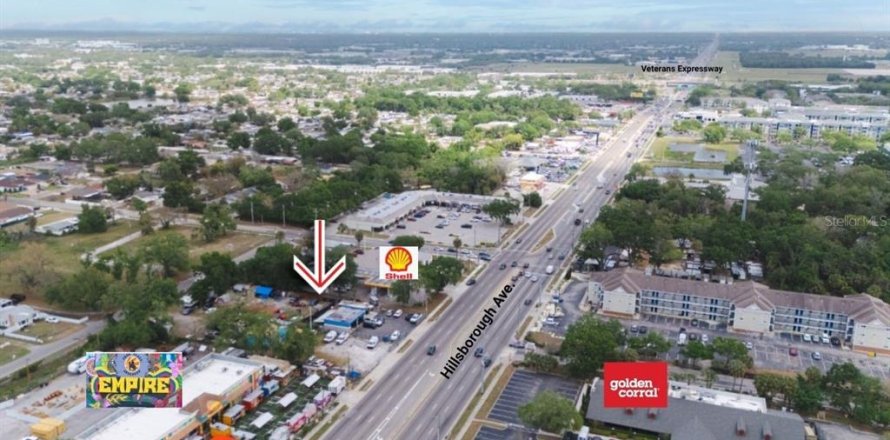 Propiedad comercial en Tampa, Florida 124.86 m2 № 2135688