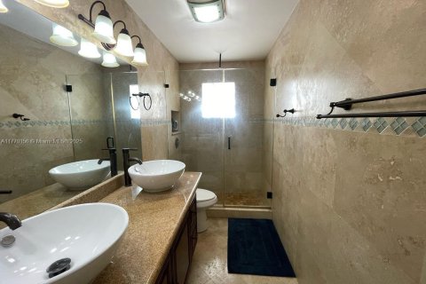 Casa en venta en Homestead, Florida, 4 dormitorios, 196.02 m2 № 1705352 - foto 9