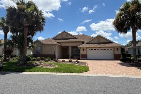 Casa en Ocala, Florida 3 dormitorios, 211.35 m2 № 2156631