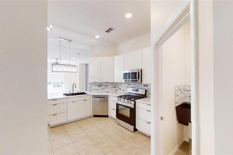 Casa en venta en Ocala, Florida, 3 dormitorios, 211.35 m2 № 2156631 - foto 7