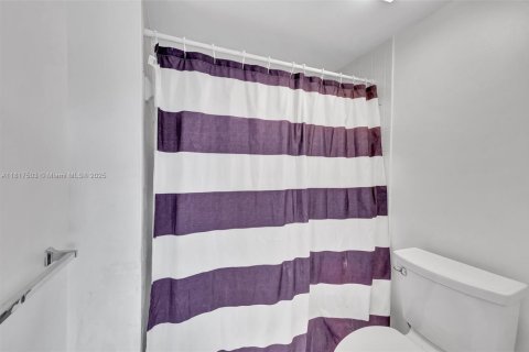 Copropriété à louer à Tamarac, Floride: 2 chambres, 100.33 m2 № 2037553 - photo 14