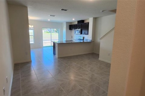 Touwnhouse à louer à Davenport, Floride: 3 chambres, 133.31 m2 № 2289487 - photo 5