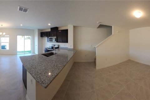 Touwnhouse à louer à Davenport, Floride: 3 chambres, 133.31 m2 № 2289487 - photo 6