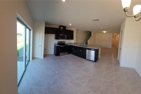 Touwnhouse à louer à Davenport, Floride: 3 chambres, 133.31 m2 № 2289487 - photo 10